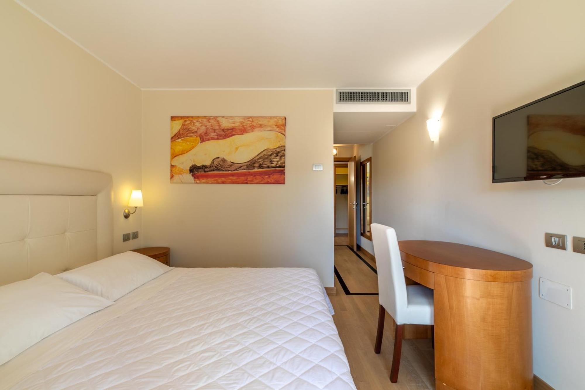 Hotel Villa Doimo Lignano Sabbiadoro Exterior photo